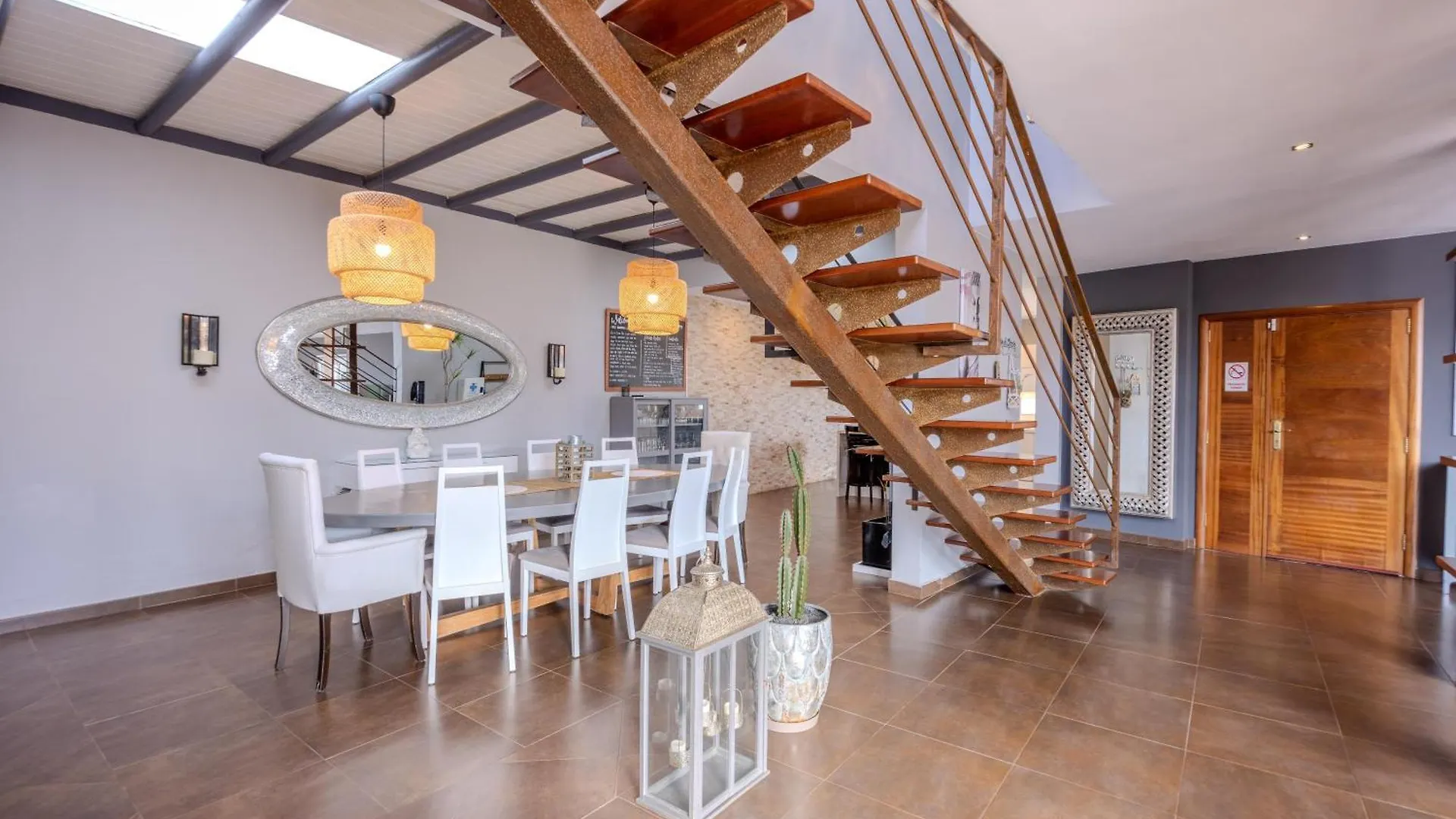 Villa Alma Tias 0*,